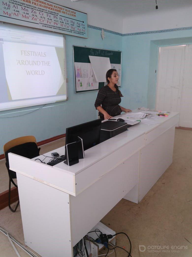 Орыс тілі, орыс әдебиеті және ағылшын тілі пәндерінің  айлығы