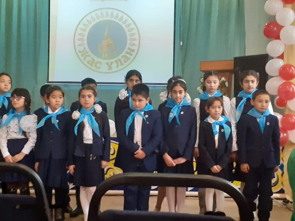 Тәуелсіздік күніне орай Республикалық біріңғай «Жас Қыран» және «Жас Ұлан» балалар мен жасөспірімдер ұйымына қабылдау рәсімі.