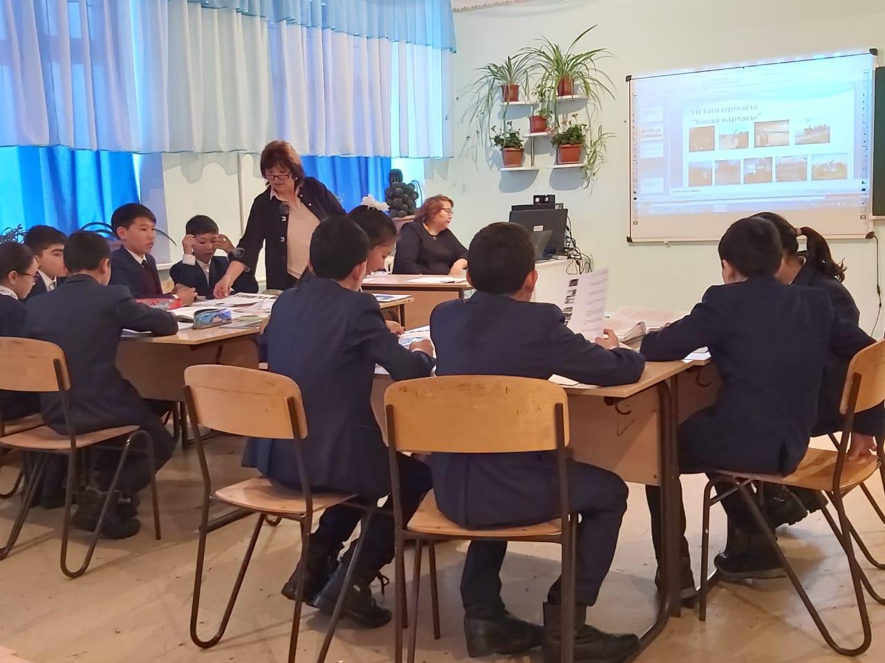 Қазақ тілі мен әдебиеті пәнінің апталығы