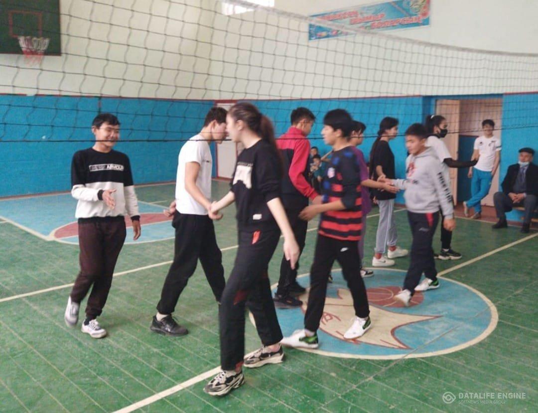 " Тәуелсіздігім тұғырырым" тақырыбында  волейболдан сынып аралық жарыс  ұйымдастыру